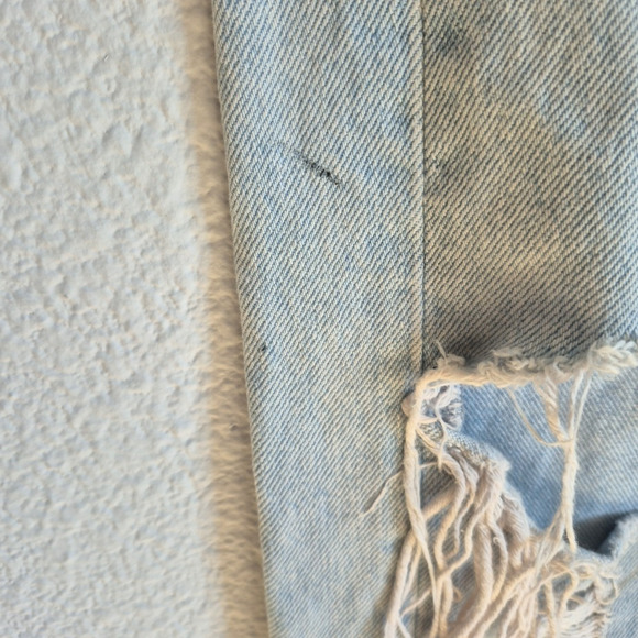 Levi's Jeans Women 25 Light Blue Distressed Button Fly Tapered Pants 100% Cotton - Picture 12 of 16